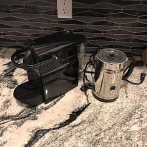 Nespresso Inissia Espresso Mach. w/ Aeroccino +